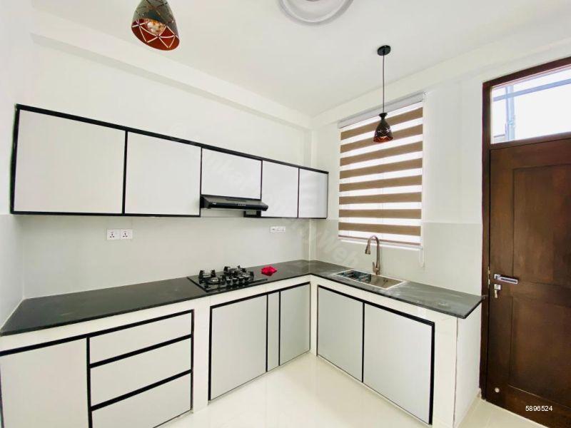 Kitchen - House for sale in Athurugiriya
