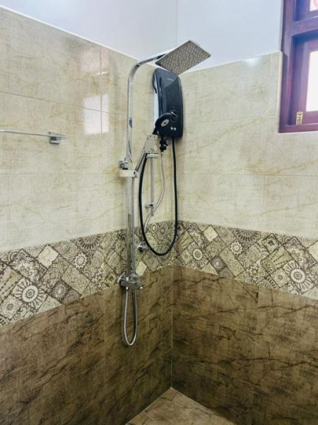 Bathroom - (PR1682)🏡✨ Quick Sale! Newly Built Modern House for Sale in Kaduwela ✨🏡