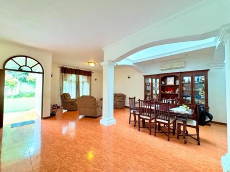 Living Room - 5 Bedroom House for Sale in Maharagama 