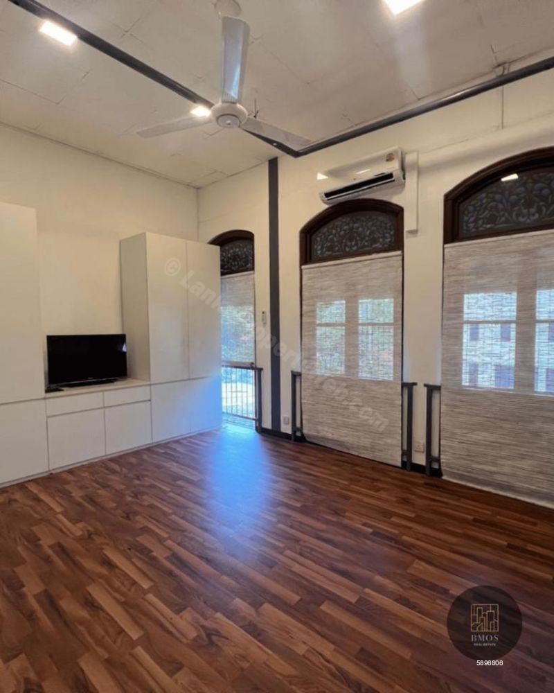 Commercial for rent in Colombo 5