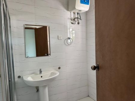 Bathroom - Ref(P-BOS-855)Mini Apartment Complex for Rent – Dehiwala / Mount Lavinia (Galle Road)
