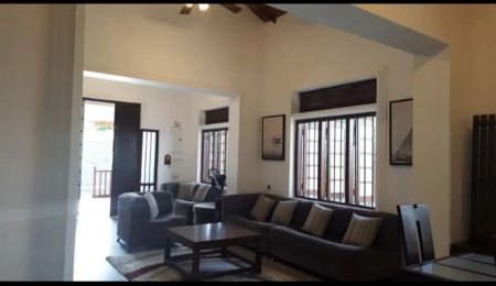 Living Room - 10 Bedroom House for Sale - Mount Lavinia | LKR 120,000,000 (EM513)