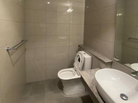 Bathroom - Apartment for Rent - The Residencies Kotte - Kotte | LKR 250,000