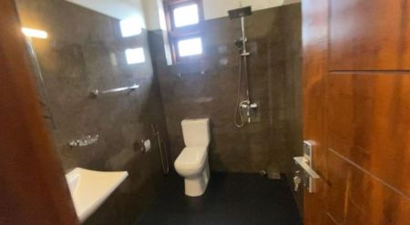 Bathroom - Brand New 4Bedroom Luxury House For Lease At Hokandara North | LH 3683