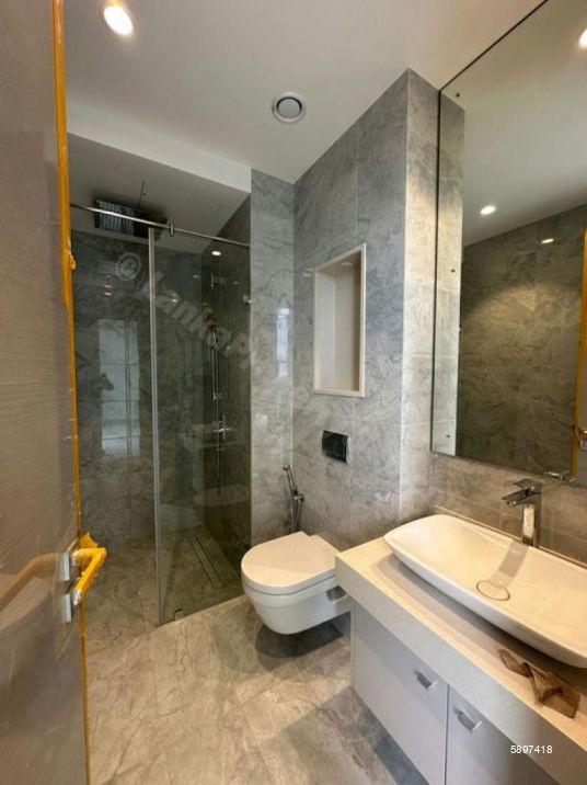 Bathroom - Apartment for sale in Colombo 3