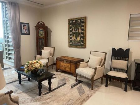 Living Room - The Grand - 2 Bedrooms Furnished Apartment 