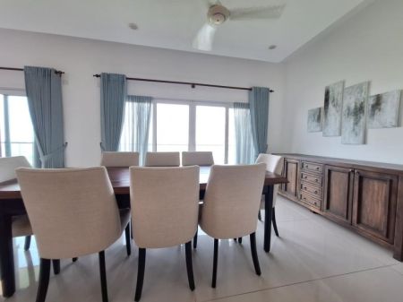 Dining room - sky Gardens 4 bedrooms furnished apartment rent - Rajajgiriya 