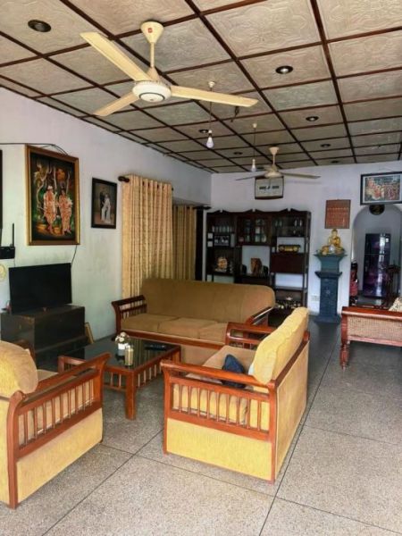 Living Room - Mahara Kadawatha, Mahawela Road House on 18 Perches of Land for Sale