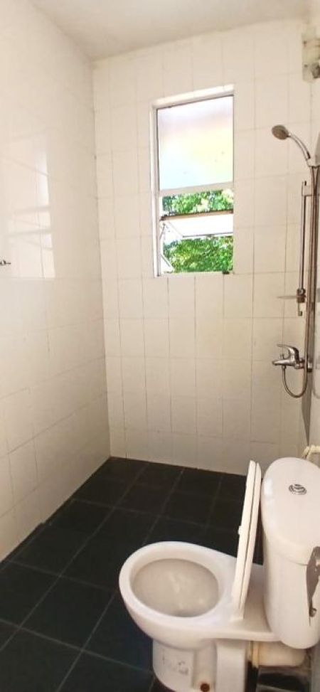 Bathroom - Elegant Apartment for Sale at Rosebank Apartments – Colombo 7