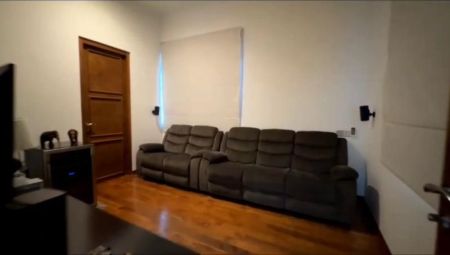 Living Room - Luxury House For Rent in Kotte  - PDH246