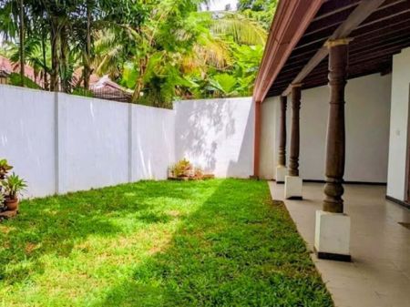 Exterior - House for Rent in Rajagiriya