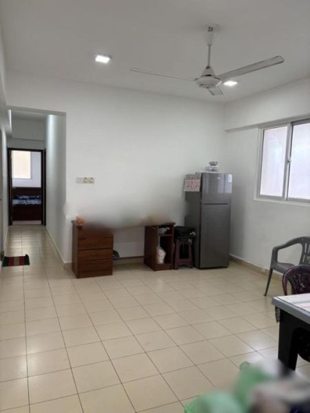 Living Room - 3BR Apartment for Rent - Colombo 02 | LKR 350,000 per month