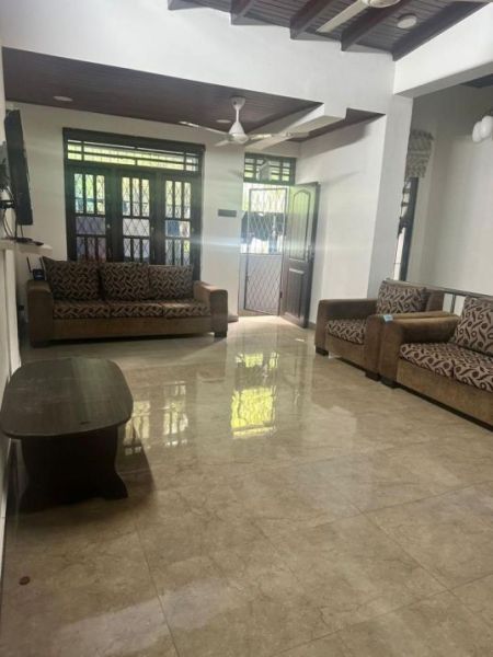 Living Room - 5 BR House For Sale in Dehiwala - PDH270