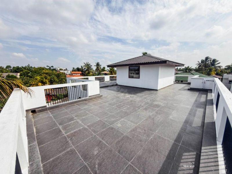 Exterior - House for sale in Mount Lavinia