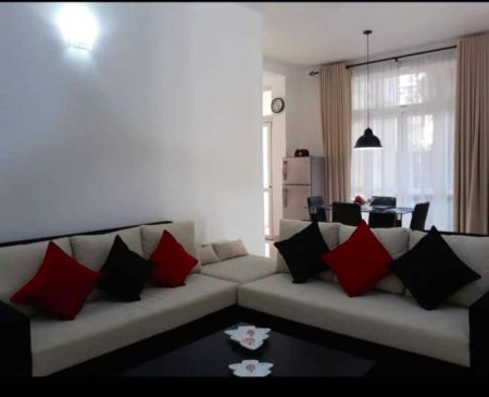 Living Room - 8 Bedroom Apartment for Sale - Colombo 5 | LKR 170,000,000 (EM541)