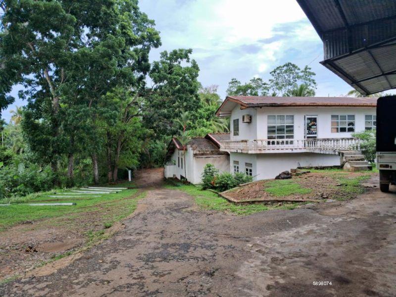 Commercial for sale in Akuressa