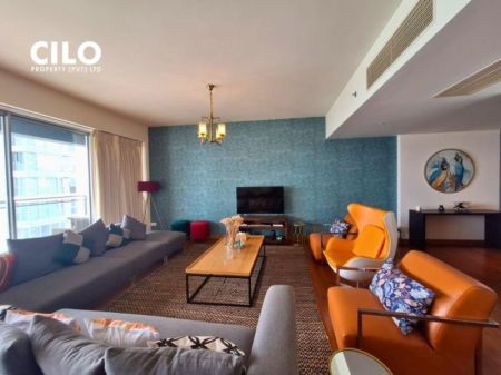 Living Room - Shangri la 3 bedrooms sea view furnished apartment at Colombo 1- Rent 
