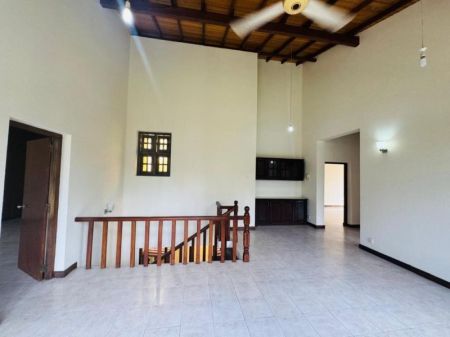 Living Room - House for Sale in Colombo 05