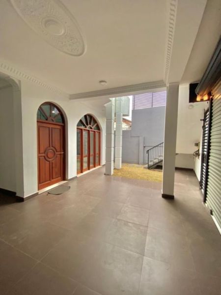 Living Room - 7 BR House for Rent in Colombo 05 – PDH332
