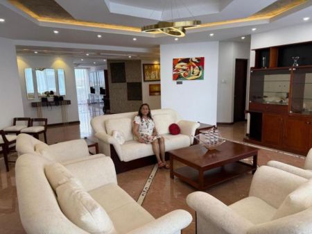 Living Room - 6 Bedroom Apartment for Sale in 2000 Plaza Kotte, S1901