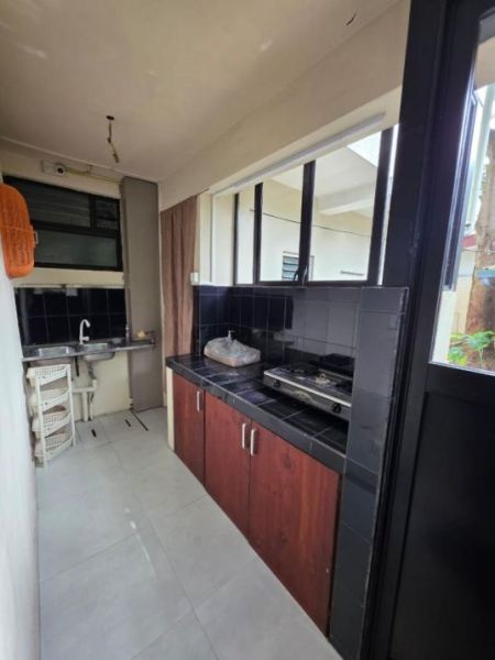 Kitchen - Luxury Fully Furnished 04 Bed rooms House for Rent in Maharagama