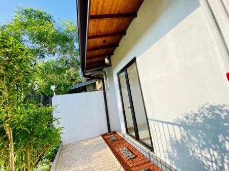 Exterior - Modern 3-Bedroom House for Sale – Prime Paradise City, Athurugiriya 