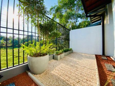 Exterior - Modern 3-Bedroom House for Sale – Prime Paradise City, Athurugiriya 