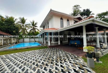 Exterior - 3 Bedroom House For Rent in Battaramulla | Swimming Pool | Spacious Garden | 2 Floors | EK-1027