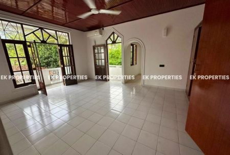 Living Room - 3 Bedroom House For Rent in Battaramulla | Swimming Pool | Spacious Garden | 2 Floors | EK-1027
