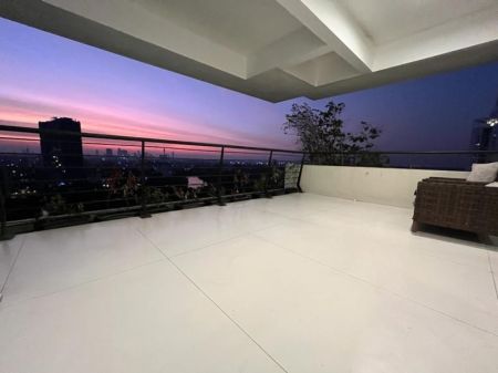 Living Room -  Clearpoint - 03 Bedroom Furnished Apartment for Rent in Rajagiriya (A524)