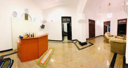 Living Room - 7 BR Furnished Villa for Rent in Colombo 10 – PDC148