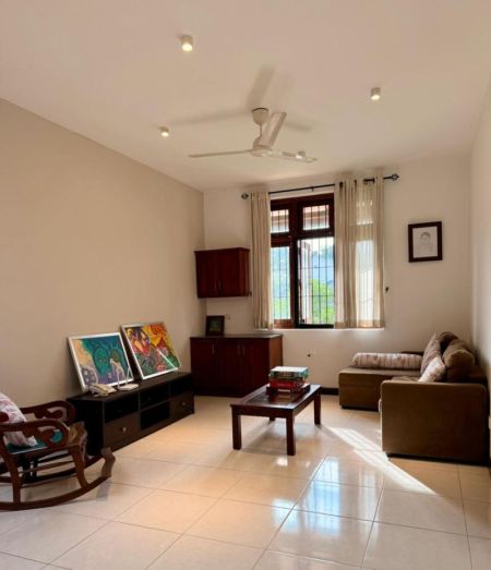 Living Room - 3 Bedroom Luxury House for Rent – Colombo 05 | LKR400,000 (EM045MS)