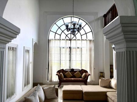 Living Room - Geoffrey Bawa–Designed Luxury Home for Sale in Colombo 04 (Bambalapitiya)