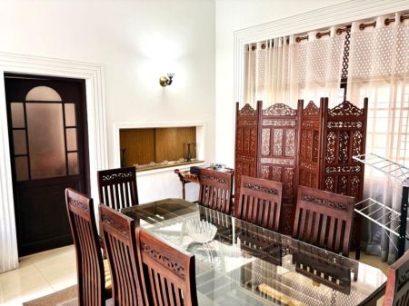 Living Room - Geoffrey Bawa–Designed Luxury Home for Sale in Colombo 04 (Bambalapitiya)