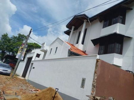 Exterior - 5 Bedroom House for Sale in Battaramulla, S1906