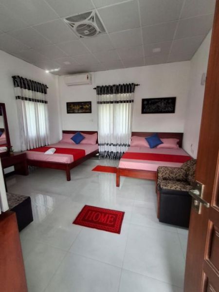Living Room - 3-Story Building for Rent – Mountain View Property