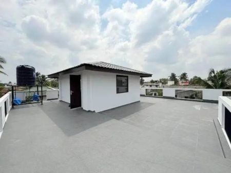 Exterior - House for sale in mount Lavinia 