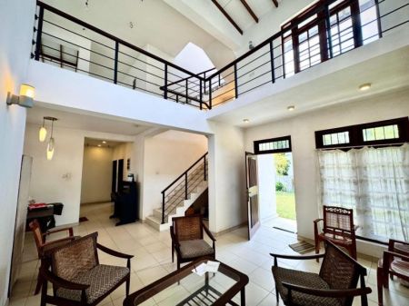 Living Room - (SH1372) Luxury Two Storey House for Sale in Maharagama Navinna