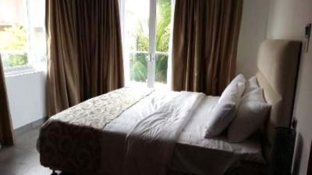 Bedroom - Spacious Apartment for Sale – Colombo 03 (Inner Flower Road)