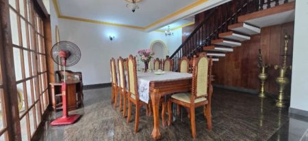 Dining room - 5-Bedroom Two-Storey Residence with Annex in Rajagiriya | SH15338