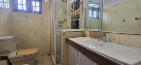 Bathroom - 5-Bedroom Two-Storey Residence with Annex in Rajagiriya | SH15338