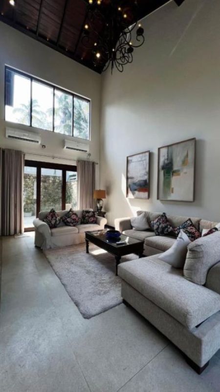 Living Room - Spacious Fully Furnished Two-Storey House for Rent – Pelawatta