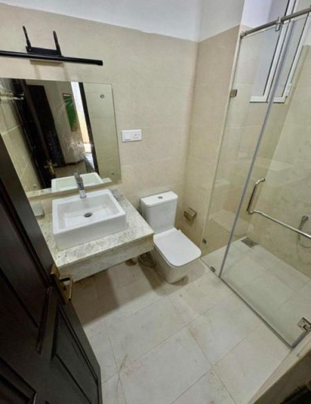 Bathroom - Luxury 2BR Fully-Furnished Apartment for Sale in Colombo 05