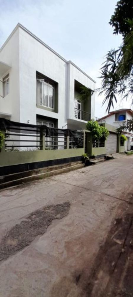 Exterior - Spacious 4BR House for Sale in Attidiya, Dehiwala