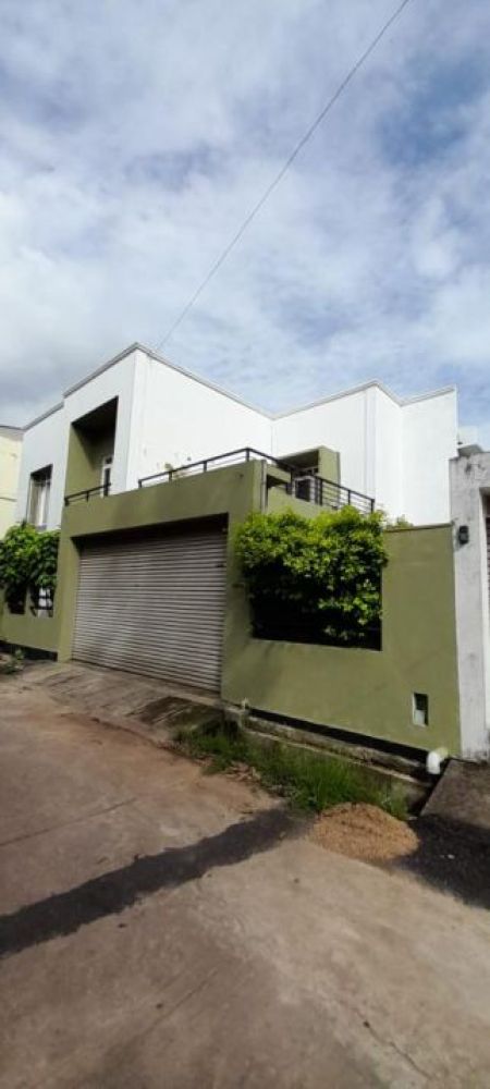 Exterior - Spacious 4BR House for Sale in Attidiya, Dehiwala