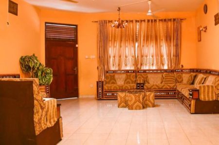 Living Room - Spacious 6BR House for Sale in Kotikawatta, Mahabuthgamuwa