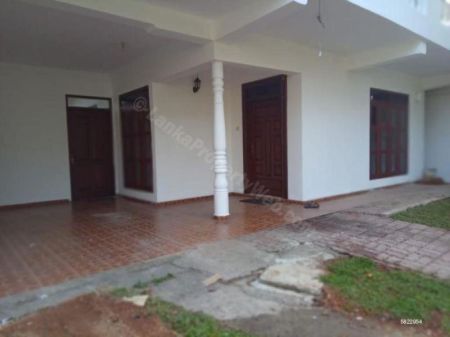 Exterior - Land with House for Sale in Kaduwela Road – Athurugiriya | 23 Perches – 6 Rooms | LKR 40 Million | KO-458