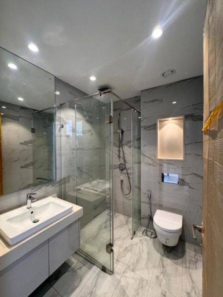 Bathroom - Luxury 2BR Apartments for Rent at 606 The Address, Colombo 03