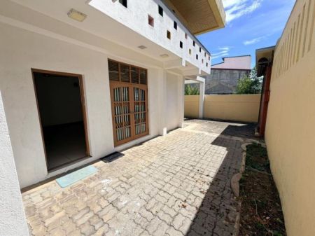Exterior - Spacious 2-Floors Commercial Space for Rent – Palmyrah Avenue, Colombo 03! 