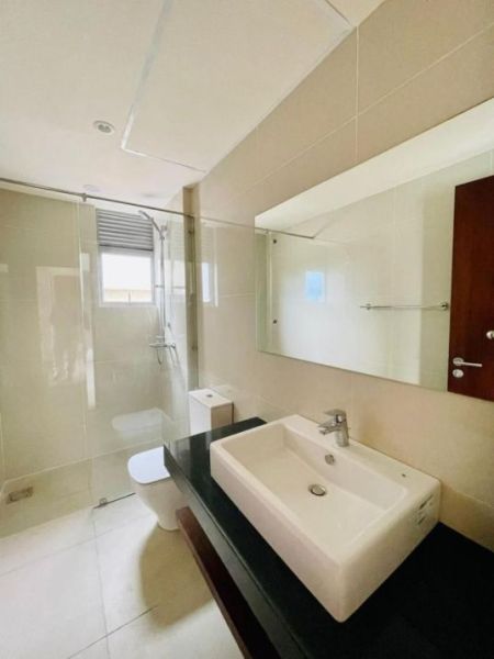 Bathroom - Aquaria 2 bedrooms furnished for rent - Colombo 5 